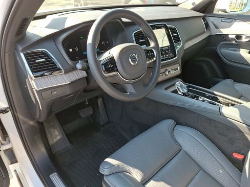 Used 2024 Volvo XC90 B6 Ultimate w/ Protection Package Premier AWD/4WD image 10