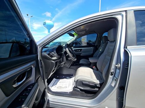 Used 2017 Honda CR-V LX image 9