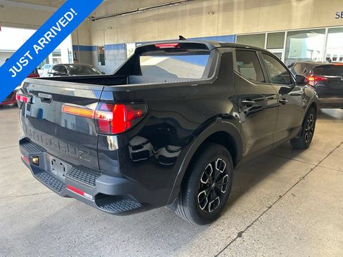 Used 2022 Hyundai Santa Cruz SE FWD image 3