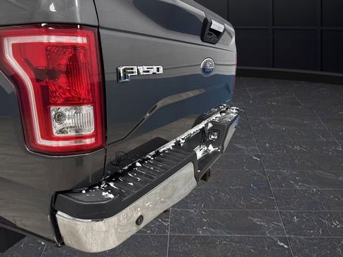 Used 2015 Ford F150 XLT w/ Equipment Group 302A Luxury image 32