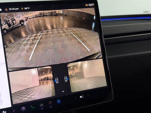 Used 2025 Tesla Model 3 Long Range RWD image 17