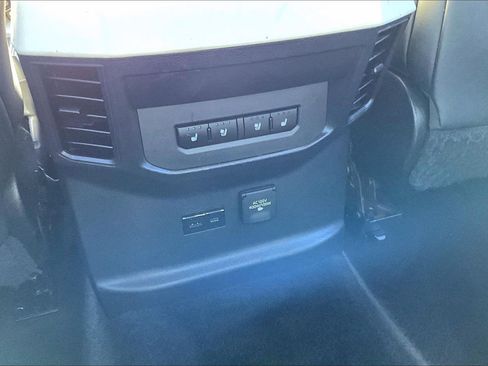 Used 2023 Toyota Tundra Capstone AWD/4WD image 37