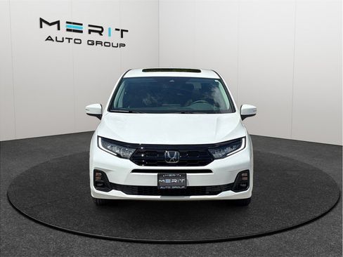 Used 2026 Honda Odyssey Touring image 3
