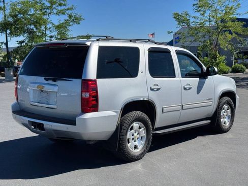 Used 2013 Chevrolet Tahoe LT w/ Luxury Package AWD/4WD image 7