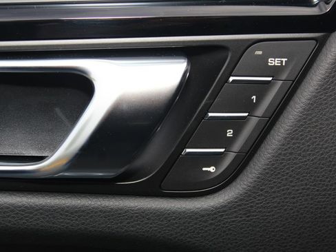 New 2026 Porsche Macan AWD/4WD image 22