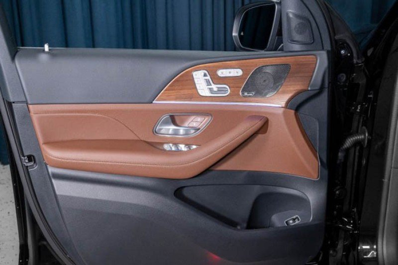 Certified 2026 Mercedes-Benz GLS 450 4MATIC image 12
