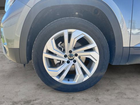 Used 2023 Volkswagen Atlas SE AWD/4WD image 9