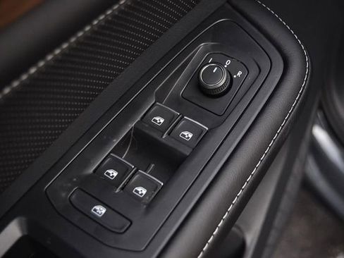 New 2026 Volkswagen Atlas SE image 8