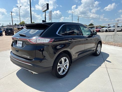 Used 2018 Ford Edge Titanium AWD/4WD image 5