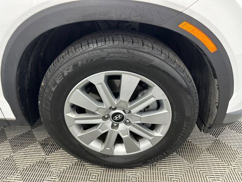 Used 2025 Hyundai Palisade SE FWD image 12