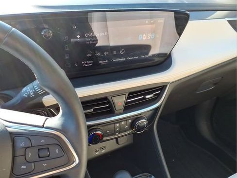 Used 2024 Buick Encore GX Sport Touring image 21