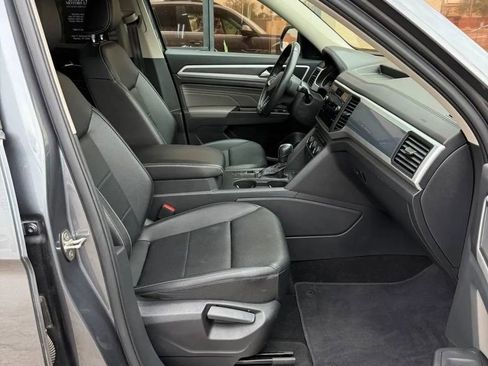 Used 2021 Volkswagen Atlas SE w/ Panoramic Sunroof Package image 21