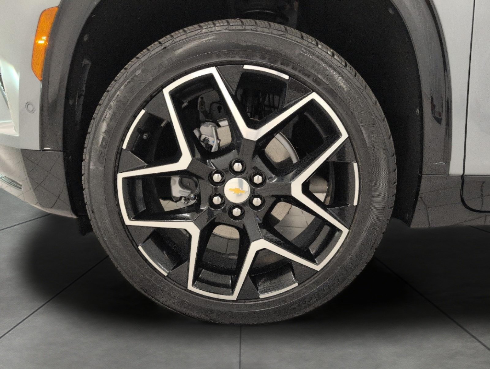 Used 2026 Chevrolet Traverse High Country w/ LPO, Floor Liner Package AWD/4WD image 4