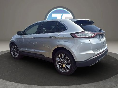 Used 2015 Ford Edge Titanium w/ Equipment Group 301A FWD image 9