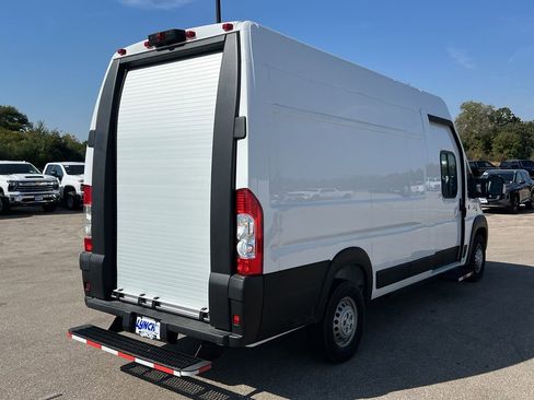 Used 2024 RAM ProMaster 3500 w/ Delivery Van Package image 38