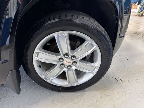 Used 2018 GMC Acadia Denali w/ Technology Package AWD/4WD image 50