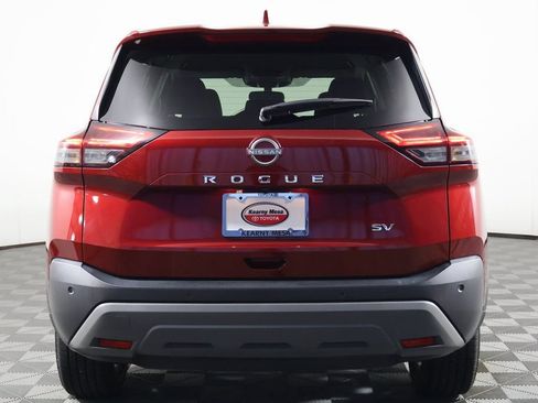 Used 2023 Nissan Rogue SV FWD image 5