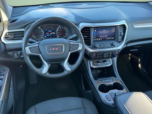 Used 2023 GMC Acadia SLE w/ Driver Convenience Package image 13