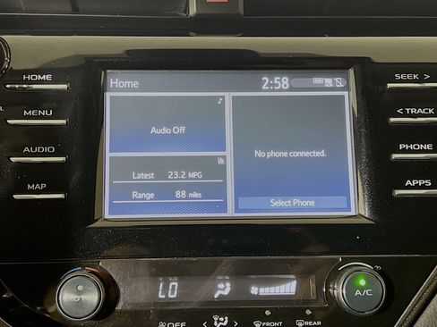 Used 2019 Toyota Camry SE image 26