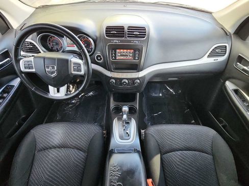 Used 2020 Dodge Journey SE w/ SE Popular Equipment Group FWD image 14
