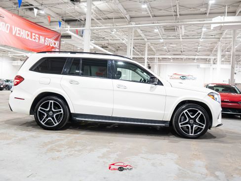 Used 2018 Mercedes-Benz GLS 550 550 4MATIC w/ Driver Assistance Package image 8