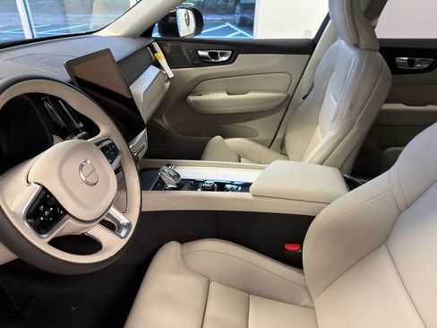 New 2026 Volvo XC60 B5 Ultra w/ Protection Package Premier AWD/4WD image 13