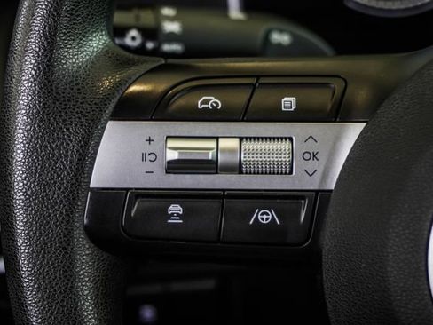 Certified 2025 Hyundai Tucson SEL FWD image 33