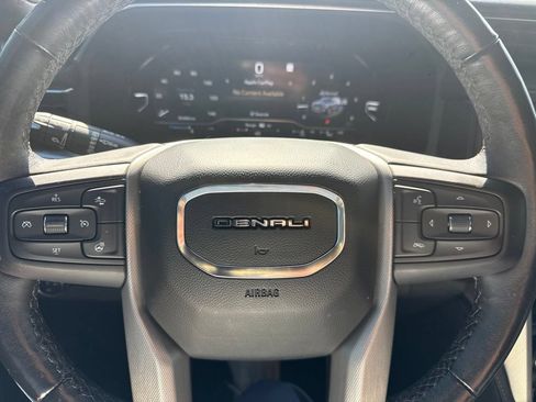 Used 2022 GMC Yukon Denali AWD/4WD image 14