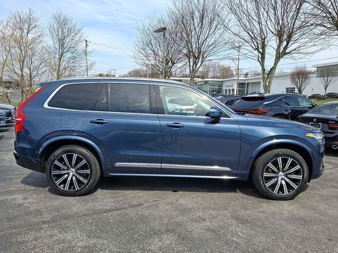 Used 2023 Volvo XC90 B6 Plus image 7