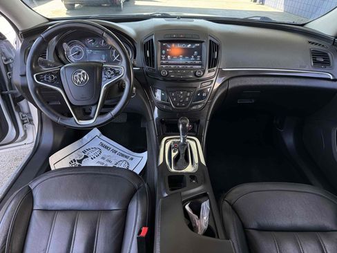 Used 2017 Buick Regal Sport Touring image 8