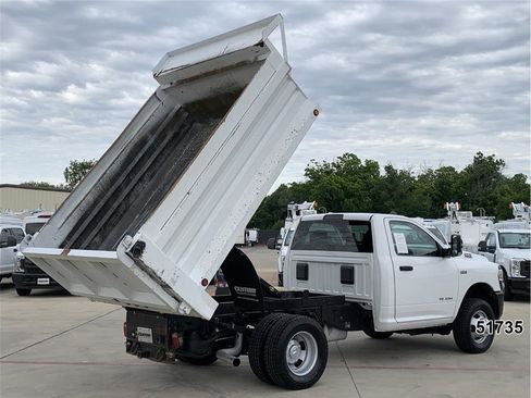 Used 2019 RAM 3500 Tradesman RWD image 16