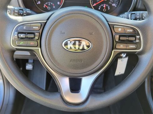Used 2017 Kia Sportage LX image 17