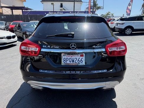 Used 2017 Mercedes-Benz GLA 250 4MATIC w/ Premium Package image 3