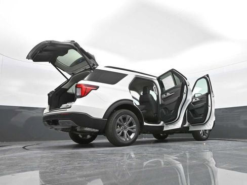 New 2026 Ford Explorer Active image 68