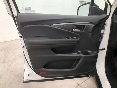 Used 2020 Honda Passport Sport image 15