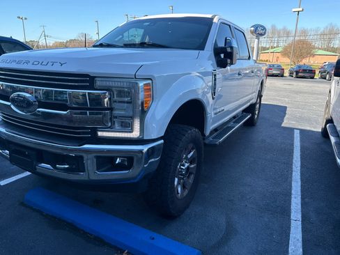 Used 2018 Ford F250 Lariat w/ Lariat Ultimate Package image 10