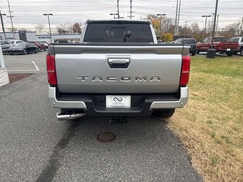 Used 2025 Toyota Tacoma Limited image 7