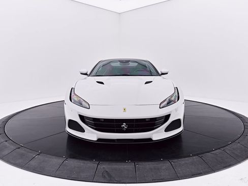 Used 2022 Ferrari Portofino M RWD image 21