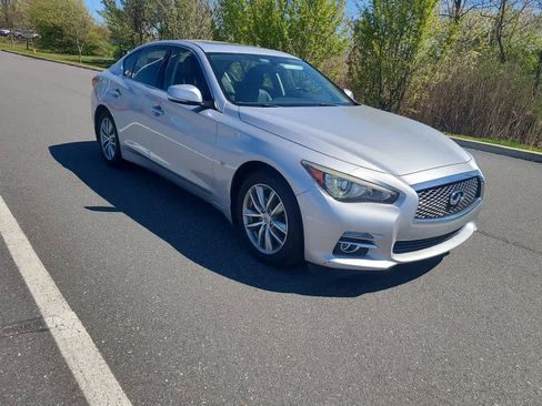 Used 2014 INFINITI Q50 Premium w/ Navigation Package image 2