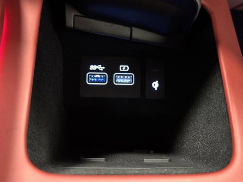 Used 2024 Genesis GV70 2.5T w/ Sport Prestige Package image 24