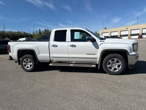 Used 2016 GMC Sierra 1500 SLT w/ Suspension Package, Off-Road AWD/4WD image 4