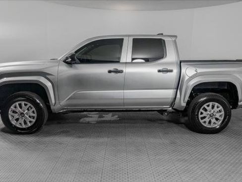Used 2025 Toyota Tacoma SR RWD image 3