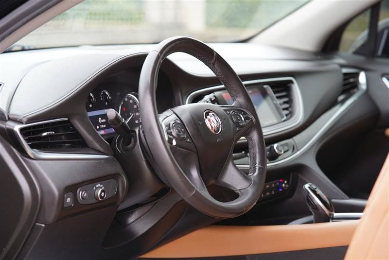 Used 2020 Buick Enclave Essence FWD image 45