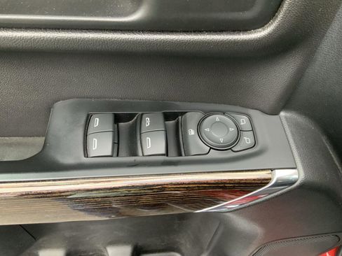 Used 2019 GMC Sierra 1500 SLE w/ SLE Value Package image 24