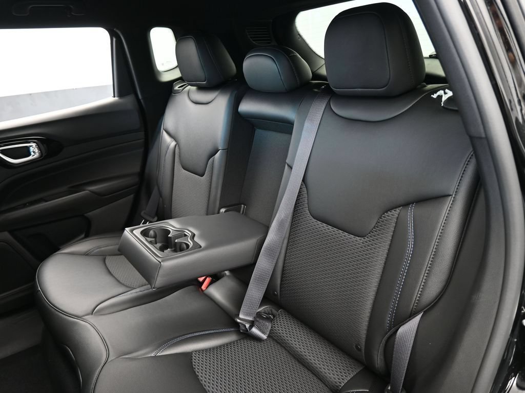 New 2026 Jeep Compass Latitude AWD/4WD image 26