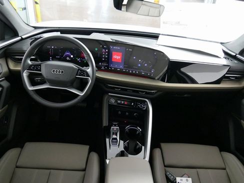 New 2025 Audi Q5 Premium Plus image 24