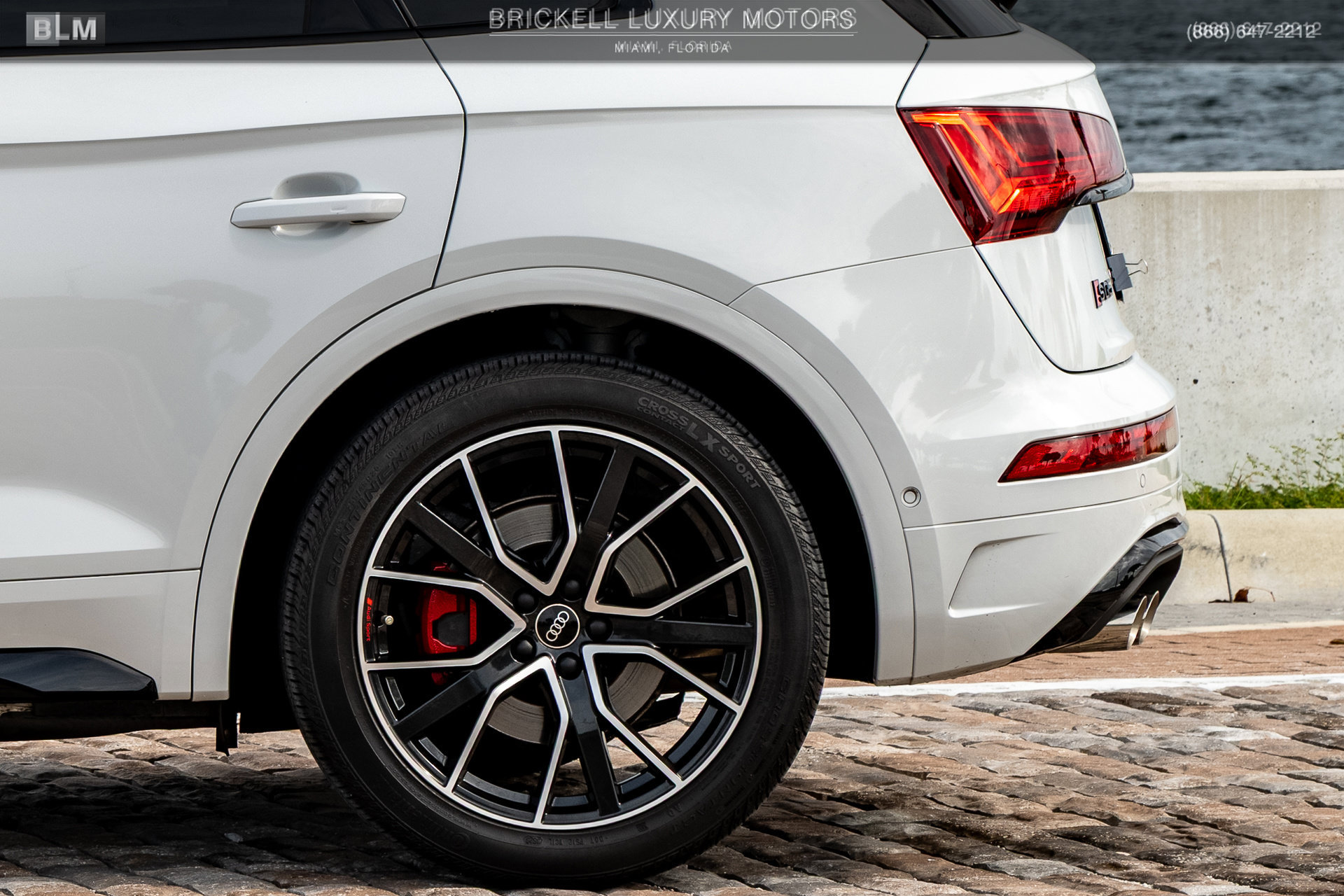 Used 2024 Audi SQ5 Prestige AWD/4WD image 16