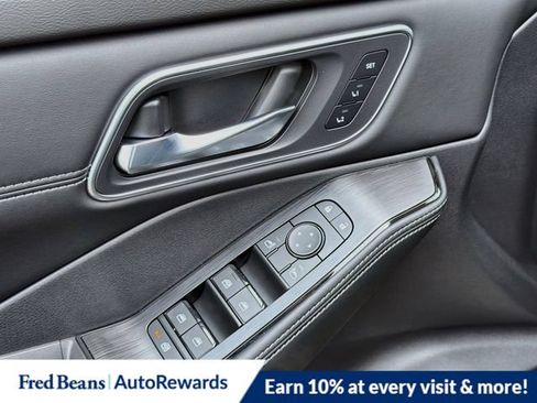 New 2026 Nissan Rogue Platinum AWD/4WD image 22