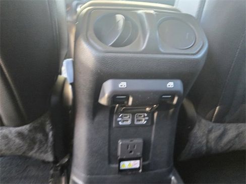 Used 2021 Jeep Wrangler Unlimited Sahara w/ Cold Weather Group image 15