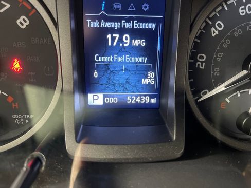 Certified 2021 Toyota Tacoma TRD Sport w/ Technology Package AWD/4WD image 19